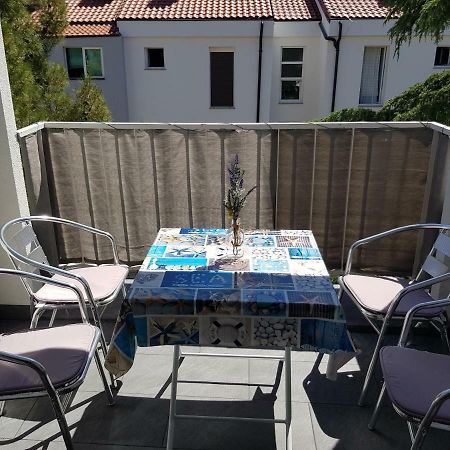קוסטרנה Apartment Doris מראה חיצוני תמונה