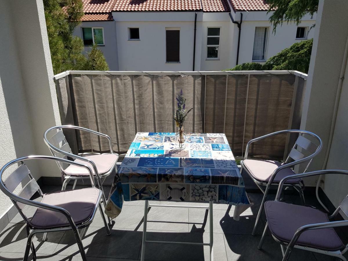 קוסטרנה Apartment Doris מראה חיצוני תמונה